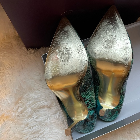 Blue Multi snake print pumps - Picture 6 of 9